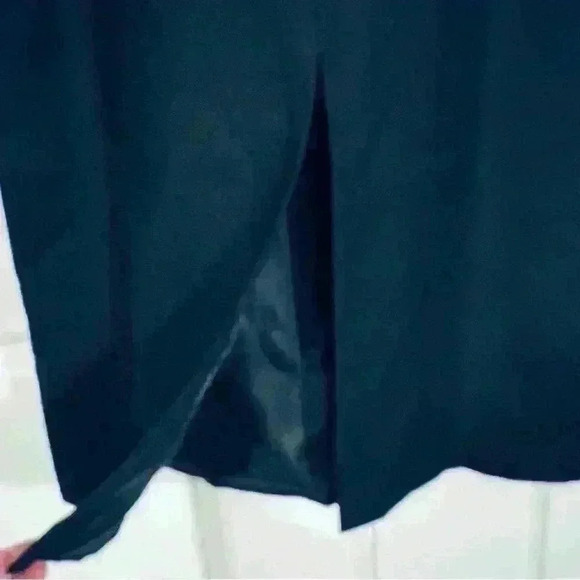 Harve Benard by Benard Holtzman Midi Wool Dress With Pockets - Picture 4 of 5